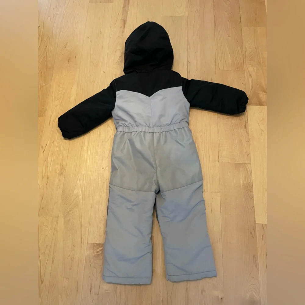 Swiss Tech Black and Gray Kids Snow Suit - Picture 2 of 3